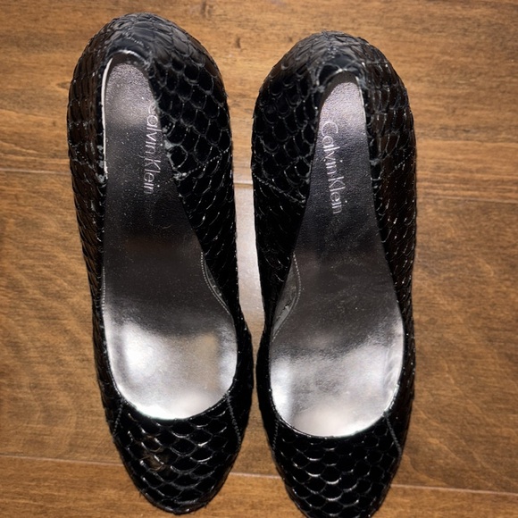 Calvin Klein Patent Leather Round Toe Heels - Picture 5 of 6